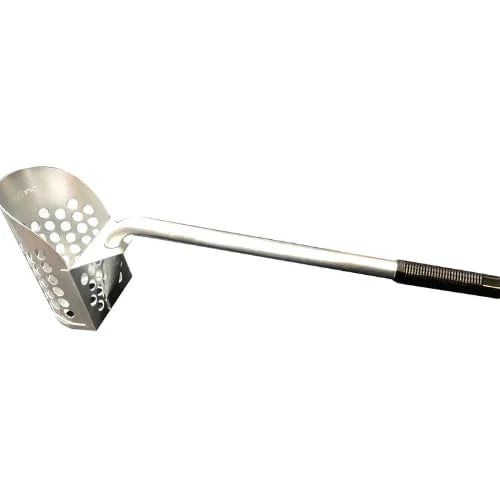 Knee High Sand Scoop