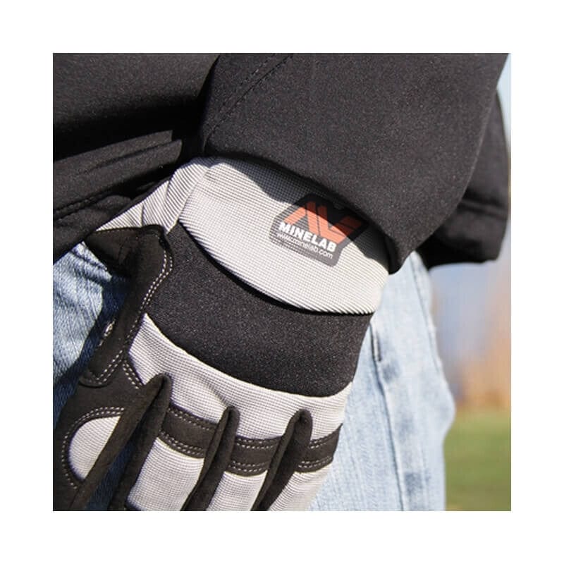 Minelab Digging Gloves - Image 2